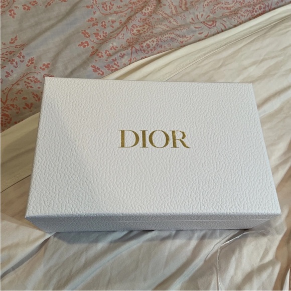 Dior Makeup Toiletry Bag w/Brush Set GWP - Picture 11 of 15
